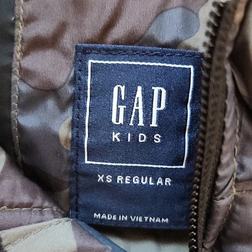 GAP camouflage vest